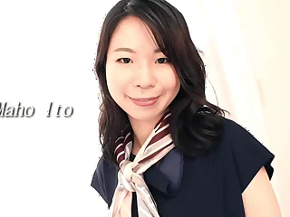 伊東真帆 奇跡の44歳 軟体熟女 旦那に内緒でAVデビュー！ ＜ダイジェスト付き＞